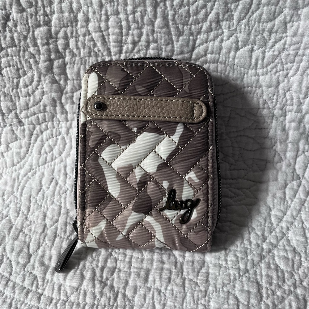 Lug flurry wallet